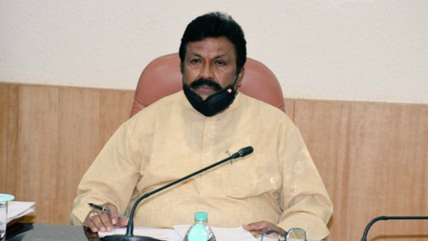 ಅಧಿಕಾರಿಗಳನ್ನು ತರಾಟೆಗೆ ತೆಗೆದುಕೊಂಡ ಕೃಷಿ ಸಚಿವ