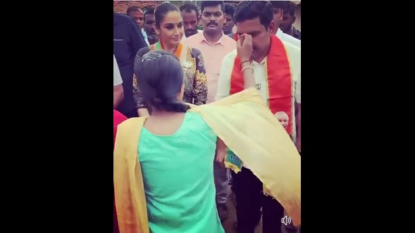 ರಾಗಿಣಿ ದ್ವಿವೇದಿ A2