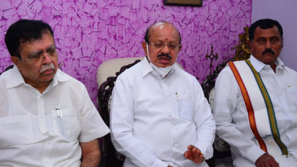ನಾವು ಜೋಡೆತ್ತುಗಳು, ಒಂದೇ ಬಣ್ಣ ಒಂದೇ ರೀತಿಯ ಕೊಂಬುಗಳು ಇವೆ