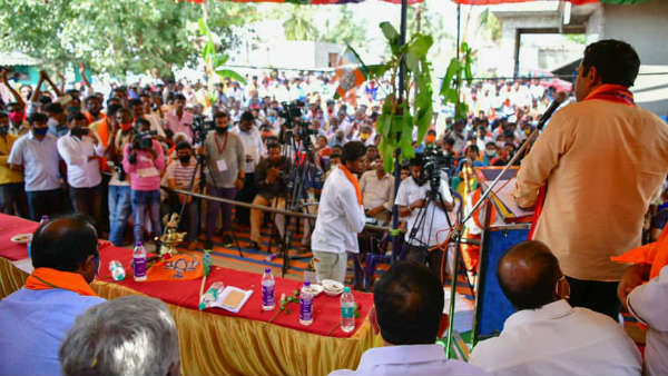 ಯತ್ನಾಳ್ ಹಿಂದೆ ಕಟೀಲ್ ಇದ್ದಾರೆ