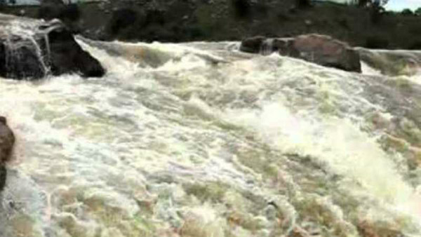 ಸುತ್ತಮುತ್ತ ಪ್ರವಾಸಿ ತಾಣಗಳಿವೆ
