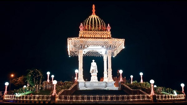 ದಸರಾ ದೀಪಾಲಂಕಾರ ಹೊಸತೇನಲ್ಲ