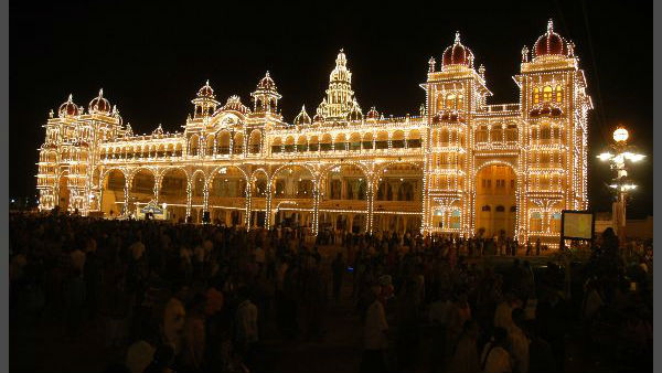 ದಸರಾದಲ್ಲಿ ರಾತ್ರಿ 7-9ರವರೆಗೆ ದೀಪಾಲಂಕಾರ