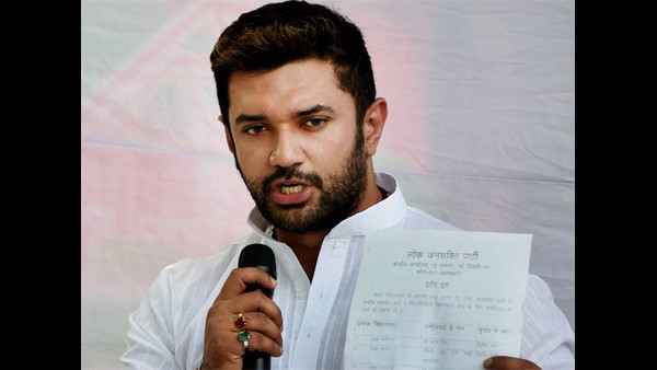 ದಲಿತ ಮತಗಳ ಓಲೈಕೆ