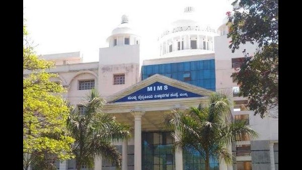 ರೋಗಿಗಳು ನಾಯಿಗಿಂತ ಕೀಳಾಗಿ ಬಿಟ್ಟರಾ?