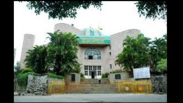 800ಕ್ಕೂ ಅಧಿಕ ತೆರಿಗೆ ಬಾಕಿದಾರರು