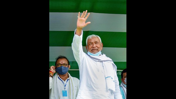 ಬಿಹಾರದಲ್ಲಿ ಜನಪ್ರಿಯ ನಾಯಕ ಯಾರು?