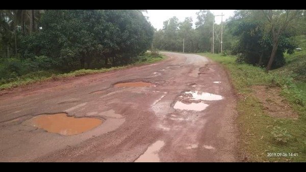 ಭಾಗಶಃ ರಸ್ತೆ ಬಂದ್ ಮಾಡಿ ಕಾಮಗಾರಿ