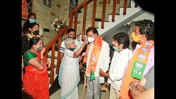 ಕ್ಷೇತ್ರದ ಉತ್ತಮ ಪರಿಚಯವನ್ನು ಹೊಂದಿರುವ ಬಿಜೆಪಿ ಅಭ್ಯರ್ಥಿ ಮುನಿರತ್ನ