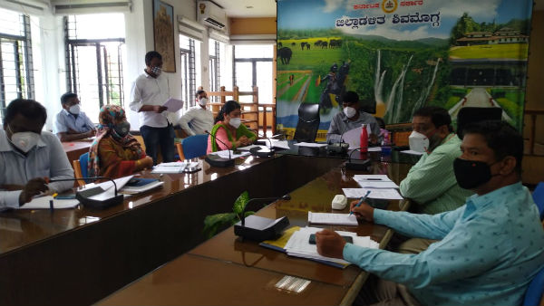 ಜಾನುವಾರುಗಳಿಗೆ ಲಸಿಕೆ