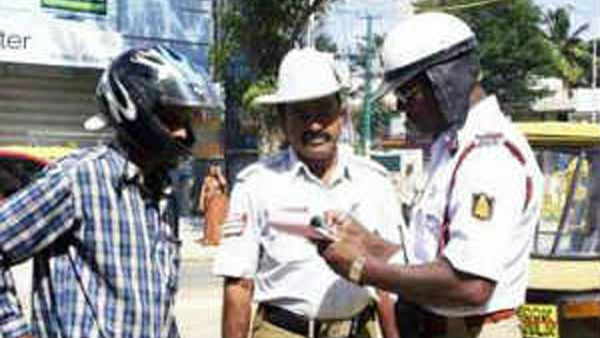 Mysuru: Bike Ride Without A Helmet: Driving License Will Revoked Mysuru: Bike Ride Without A Helmet: Driving License Will Revoked