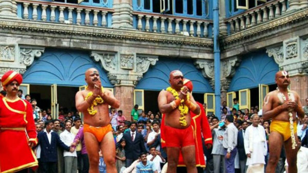 ದಸರಾ ದಿನ ಸಾಮರ್ಥ್ಯ ಪ್ರದರ್ಶಿಸಿ ವಜ್ರಮುಷ್ಠಿ ಕಾಳಗಕ್ಕೆ ಮೆರಗು