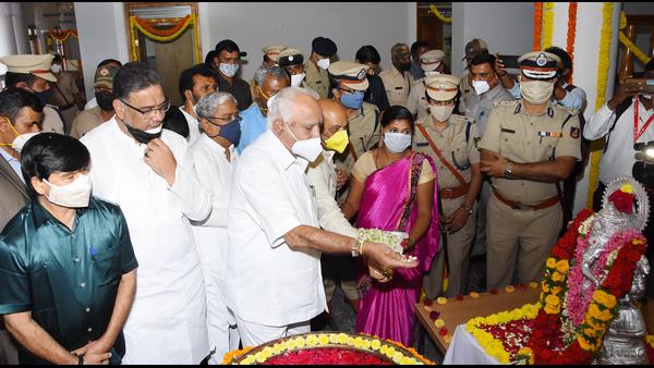 ಪೊಲೀಸರ ಕಾರ್ಯ ವೈಖರಿಗೆ ಅಭಿನಂದನೆ