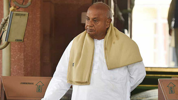 ಜನಾಶೀರ್ವಾದದಿಂದ ಪ್ರಧಾನಿಯಾದರು