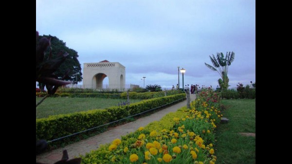ವಿದ್ಯುದ್ದೀಪ, ಸಿ.ಸಿ ಕ್ಯಾಮರಾ ಅಳವಡಿಕೆ