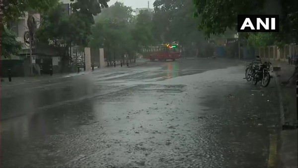 ಅಂಗಡಿ ಮುಂಗಟ್ಟು ಬಂದ್