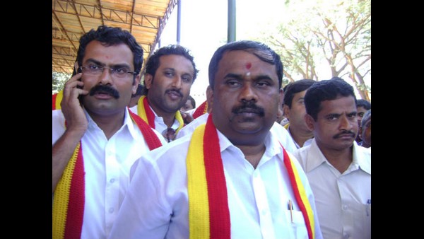 ಹೋರಾಟ ಹತ್ತಿಕ್ಕುವ ಬೆದರಿಕೆ