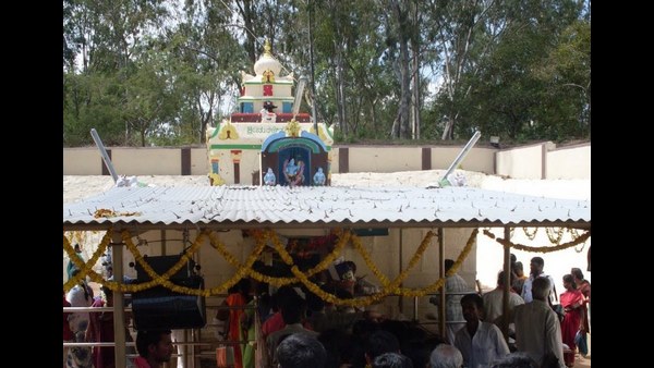 ಕಾಶಿಯಿಂದ ಬರುವ ತೀರ್ಥ