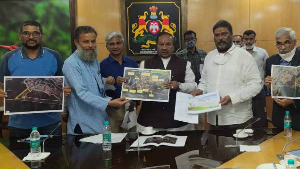 ಅರಣ್ಯ ಸಚಿವರ ಉಪಸ್ಥಿತಿ