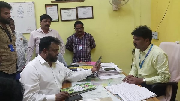 ಸಭೆಯನ್ನು ಅರ್ಧಕ್ಕೆ ನಿಲ್ಲಿಸಿದ್ದು, ಕಾನೂನು ಬಾಹಿರ