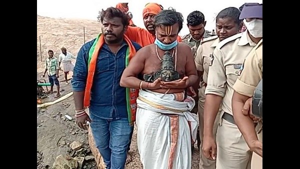ರಾಮತೀರ್ಥದಲ್ಲಿರುವ ಕೋದಂಡರಾಮನ ದೇವಾಲಯ