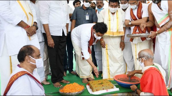 ಒಂಬತ್ತು ದೇವಾಲಯಗಳ ಪುನರ್ನಿಮಾಣಕ್ಕೆ ಭೂಮಿಪೂಜೆ