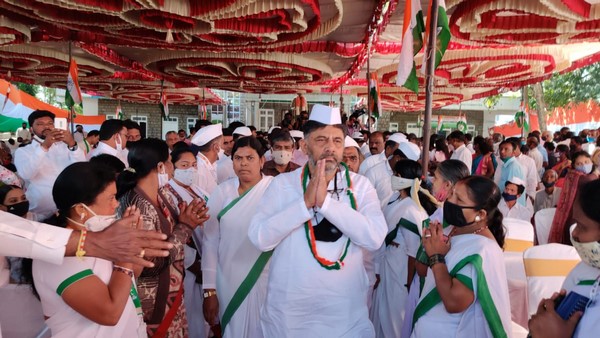 ಸರ್ಕಾರಕ್ಕೆ ಕನಿಷ್ಠ ಪರಿಜ್ಞಾನ ಇಲ್ಲ