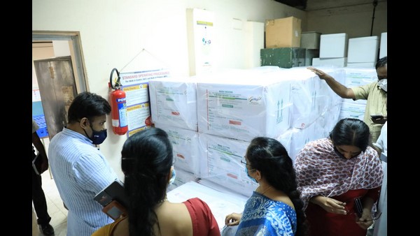 ಇನ್ನೂ ನಾಲ್ಕು ಕಂಪನಿಗಳು ಲಸಿಕೆ ತಯಾರಿಸಲಿವೆ