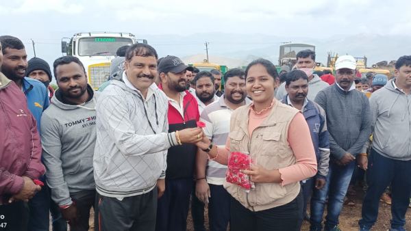 4-5 ಟಿಪ್ಪರ್ ಕಸ ಸಂಗ್ರಹ