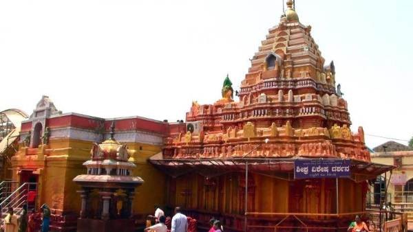 ಸವದತ್ತಿ ಯಲ್ಲಮ್ಮ ದೇಗುಲ ಪ್ರವೇಶಕ್ಕೆ ಮತ್ತೆ ಭಕ್ತರಿಗೆ ನಿರ್ಬಂಧ