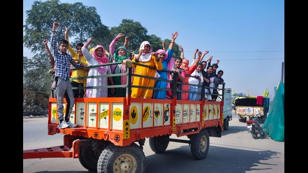 ರಾಜಕೀಯ ಪಕ್ಷದೊಂದಿಗೆ ರೈತ ಸಂಘ ಗುರುತಿಸಿಕೊಂಡಿದ್ದಿದೆಯೇ?