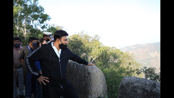 ಕುದುವತಿ ಗ್ರಾಮದಿಂದ ಯೋಗನಂದೀಶ್ವರ ದೇವಸ್ಥಾನದವರೆಗೆ