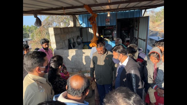 ಕಾಂಗ್ರೆಸ್ ನಾಯಕರಿಗೆ ನಾಚಿಕೆಯಾಗಲಿ
