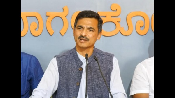 ಏರೋಪ್ಲೇನ್ ಏರಿಸಿ ಅಂದರೆ ಏನರ್ಥ