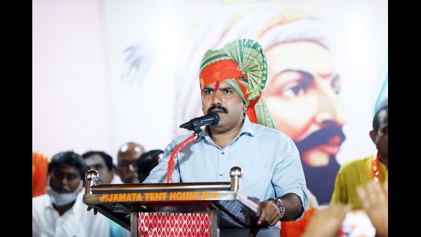 ಹೆಲಿಕ್ಯಾಪ್ಟರ್ನಲ್ಲೇ ವಿಜಯೇಂದ್ರ ಓಡಾಟ!