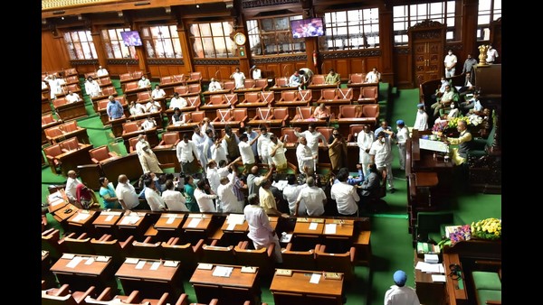 ಕಾಂಗ್ರೆಸ್ ಧರಣಿ ಹಿನ್ನೆಲೆ ಸದನ ಮುಂದೂಡಿಕೆ!