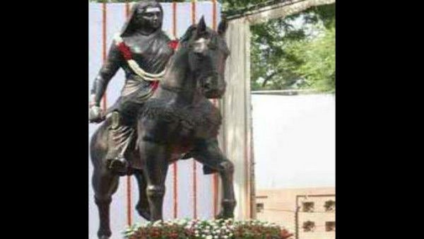 ಪರ್ವ ನಾಟಕ ಪ್ರದರ್ಶನ