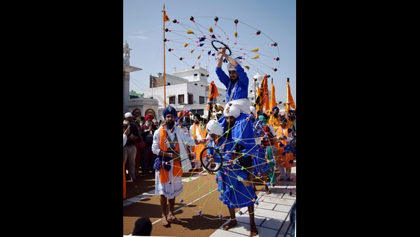ಏನಿದು ಹೋಲಾ ಮೊಹೊಲ್ಲಾ?