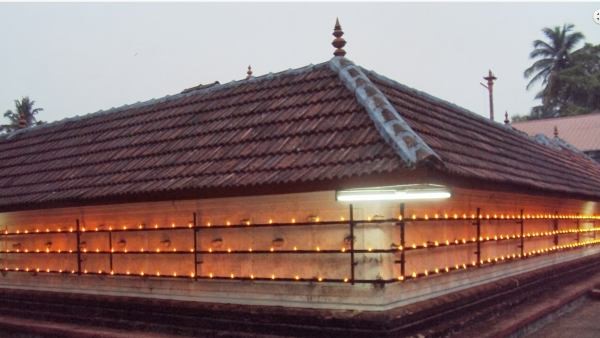 ದೇಗುಲಕ್ಕೆ ಗಂಟೆ ದಾನ ಮಾಡಿದ್ದ ಇಂದಿರಾ ಗಾಂಧಿ