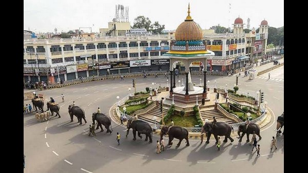 ಹೋಟೆಲ್ ಉದ್ಯಮ ಸಂಪೂರ್ಣ ನೆಲಕಚ್ಚಿದೆ