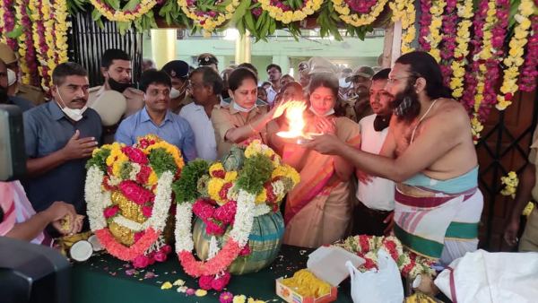ಸರ್ಕಾರಕ್ಕೆ ಹಸ್ತಾಂತರವಾಯಿತು