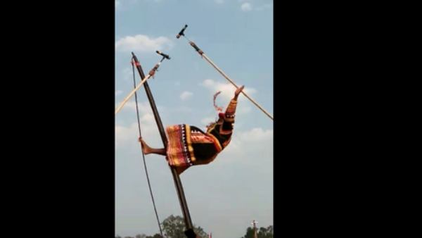 ಮೂರು ಭಾಗ ಆದಿತಲೇ ಪರಾಕ್