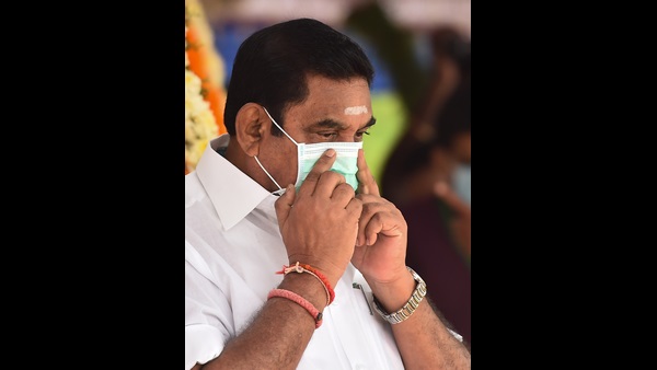 ಎಐಎಡಿಎಂಕೆಗೆ ಸೇರಿಸಿಕೊಳ್ಳಲ್ಲ ಎಂದಿದ್ದ ಸಿಎಂ ಪಳನಿಸ್ವಾಮಿ