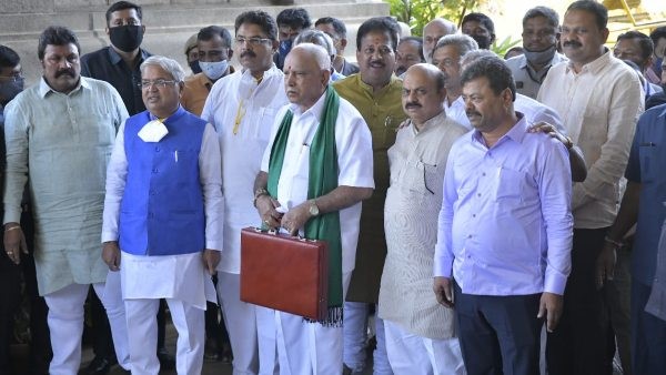 ಎರಡೂವರೆ ಲಕ್ಷ ಕೋಟಿ ರೂ. ಬಜೆಟ್ ಮಂಡನೆ