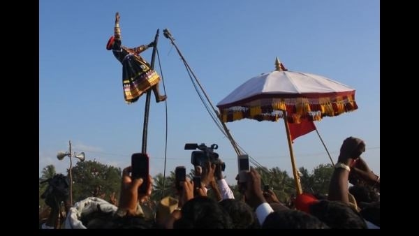 'ಮುತ್ತಿನ ರಾಶಿ ಮೂರು ಪಾಲು ಆತಲೇ' ಎನ್ನುವ ಗೊರವಯ್ಯನ ಕಾರಣಿಕ