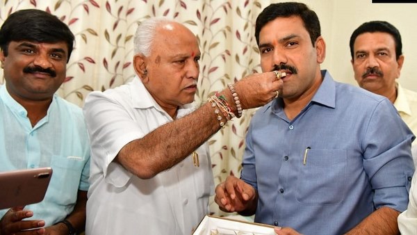 ಯಡಿಯೂರಪ್ಪ ಮತ್ತು ಅವರ ಉತ್ತರಾಧಿಕಾರಿ ವಿಜಯೇಂದ್ರ