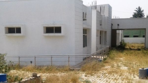 ಶೆಡ್ಗಳನ್ನು ತೆರವುಗೊಳಿಸಿಲ್ಲ