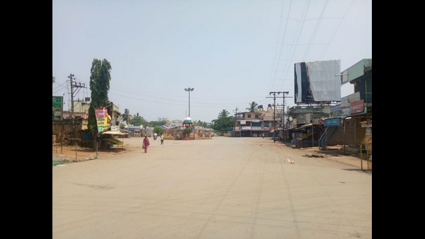 ಇಡೀ ಊರಿಗೆ ಬೀಗ ಹಾಕಿದ ಕೊರೊನಾವೈರಸ್