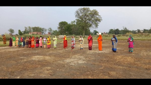 ಬಹಿರಂಗವಾಗಿ ಮಲವಿಸರ್ಜನೆ