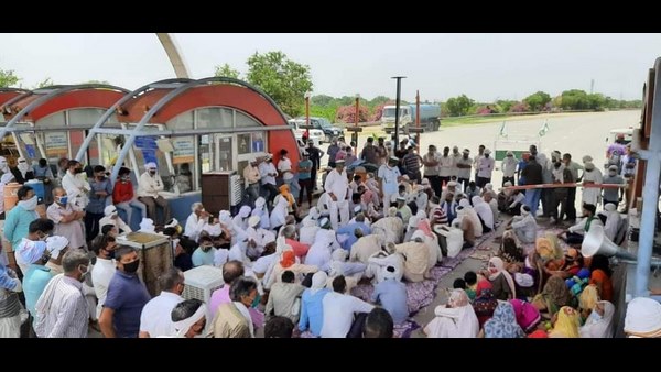 PM Modi Continues His Silence Towards Farmers Protest PM Modi Continues His Silence Towards Farmers Protest